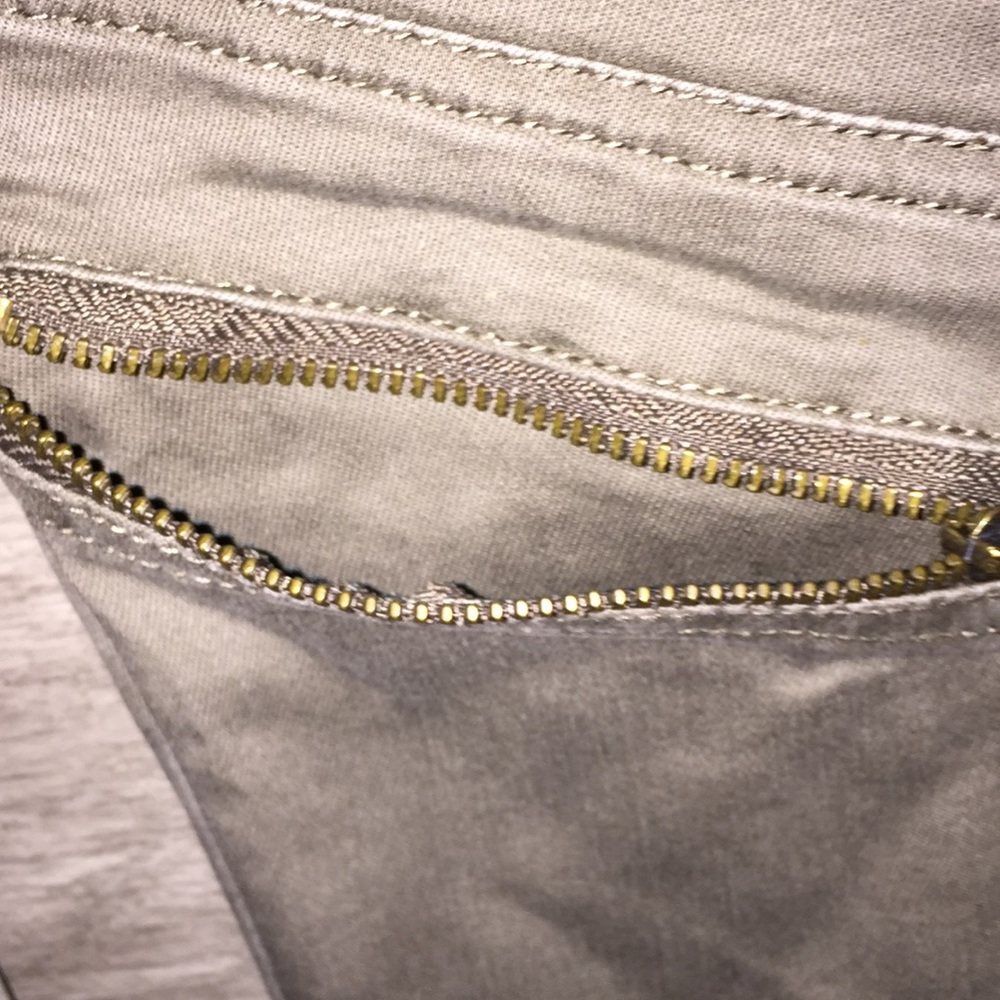 Jeans - Picture 2 of 4